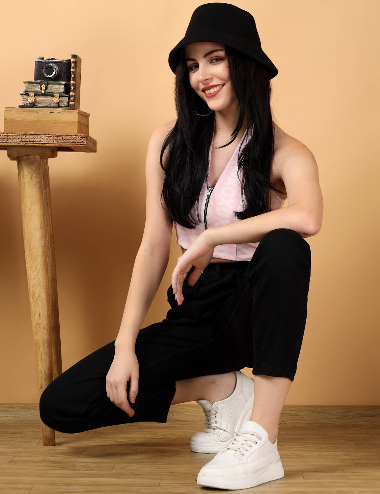WomenSlimHighRiseBlackJeans-3_jpg.jpg