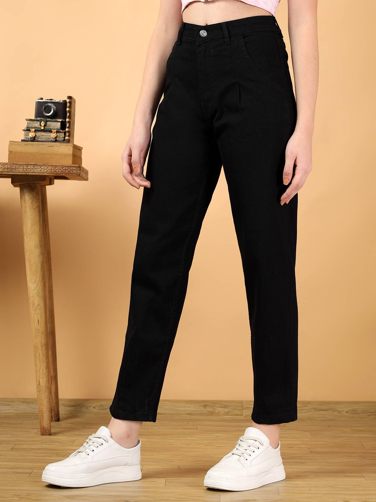 KOTTY Women Slim High Rise Black Jeans