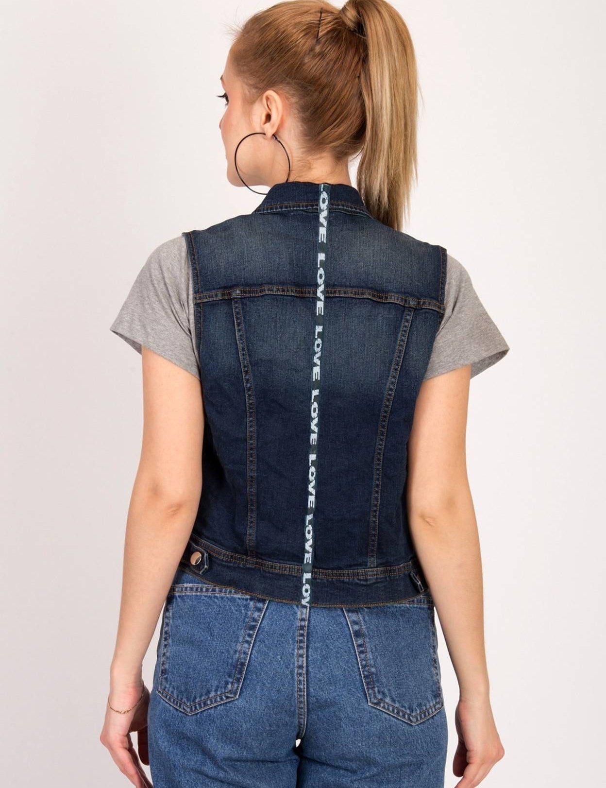 WomenSolidDenimJacket-1_jpg_cb8a2101-70bc-4acf-a8c4-f74a2f5fee7b.jpg
