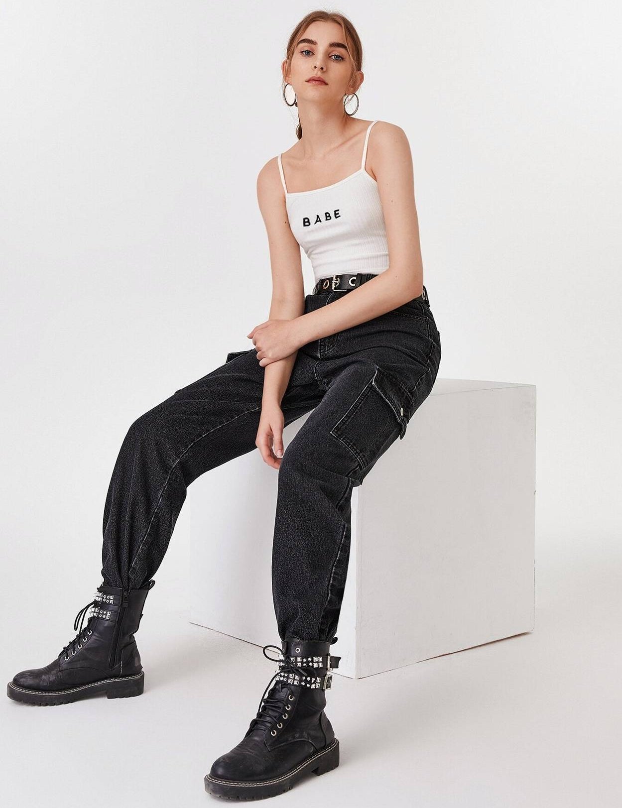 WomenStraightFitHighRiseBlackJeans-0.jpg_6.jpg