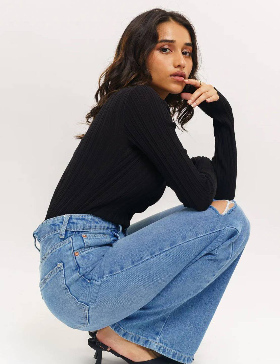 WomenStraightFitHighRiseBlueJeans-3_jpg_d68c52e3-65cd-4432-abb8-fec8f4ab4109.jpg
