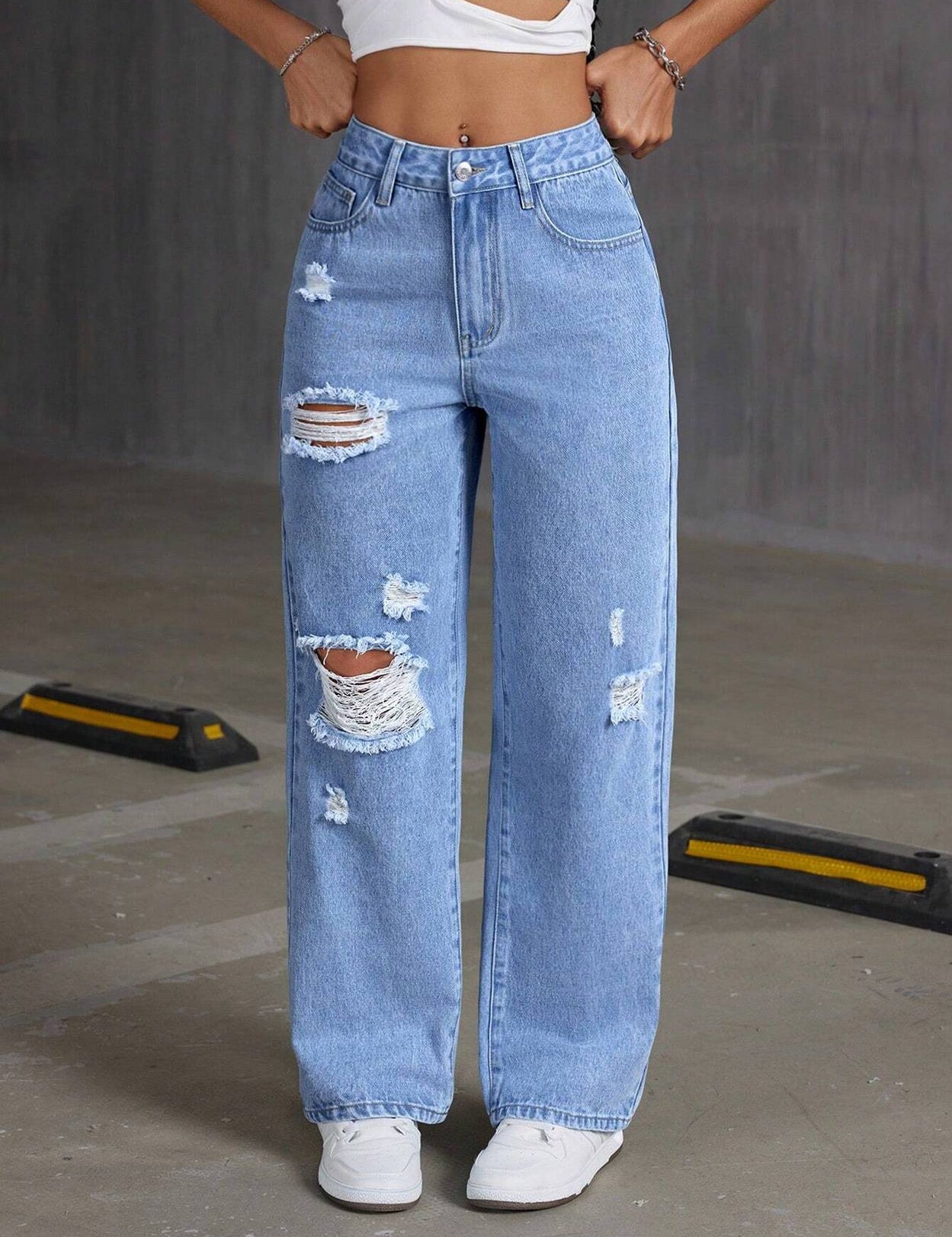 WomenStraightFitHighRiseLightBlueJeans-0.jpg_5.jpg