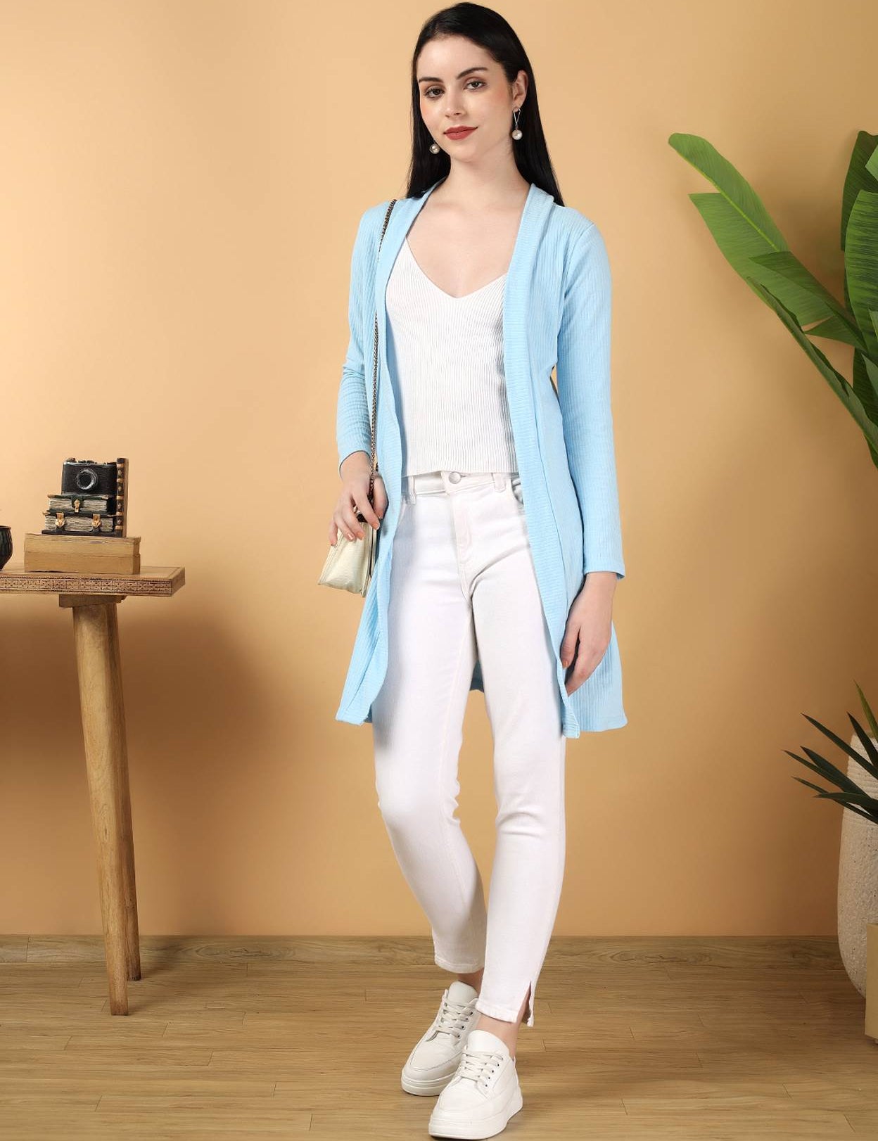 WomenStraightFullSleeveBlueShrug-3_jpg_ab413393-41c0-417b-bd60-5e0da1ca2f3d.jpg