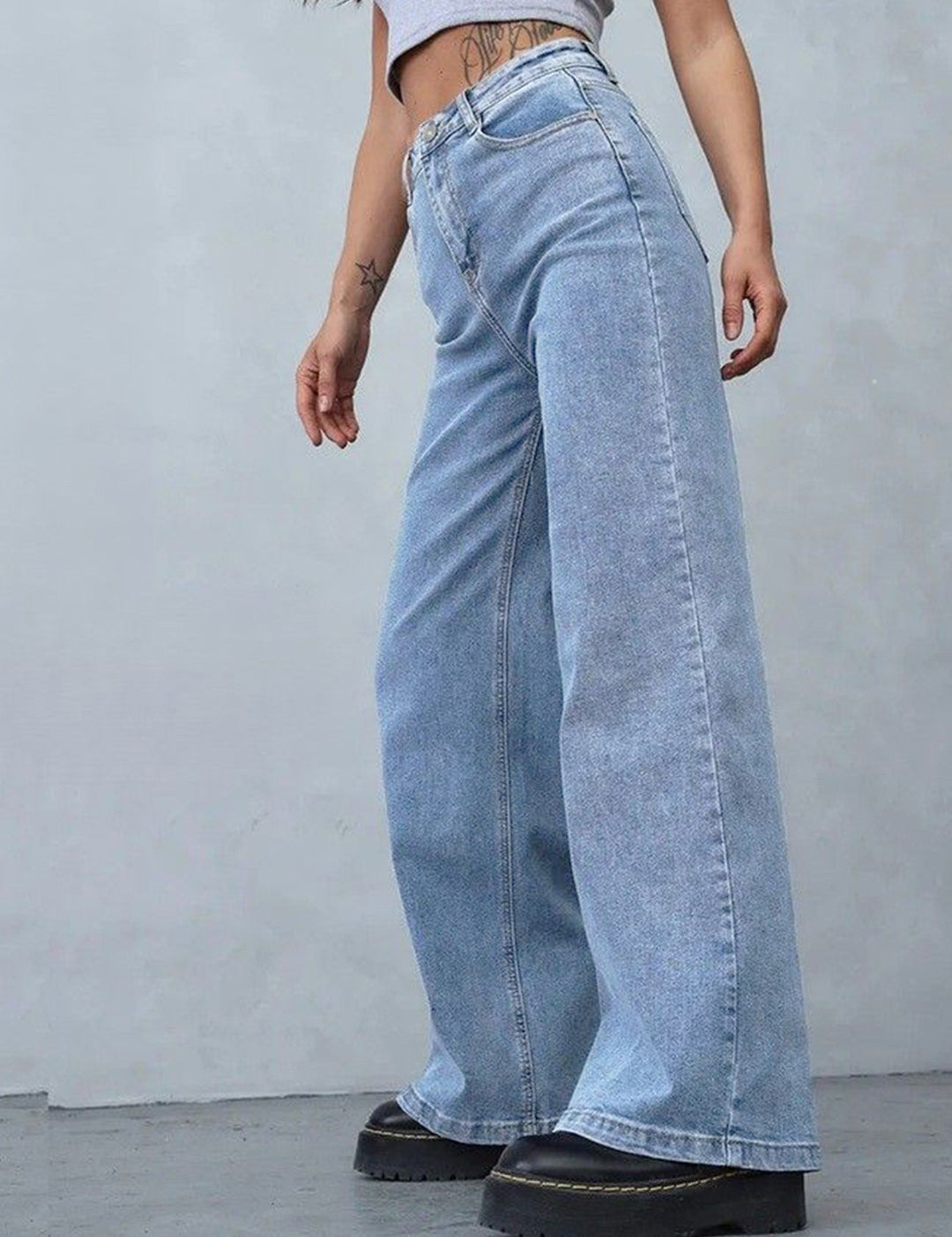 X1_KTTLADIESJEANS823_2.jpg