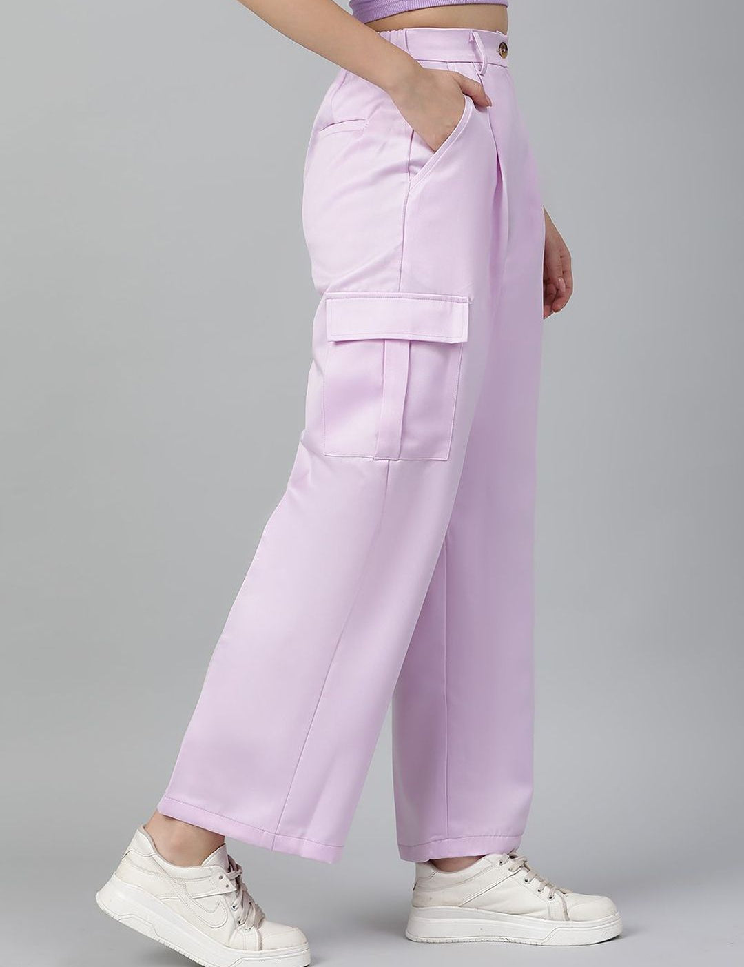 Kotty Women Relaxed Straight Leg Straight Fit High-Rise Easy Wash Cargos Trousers