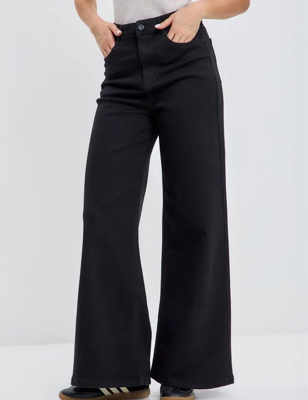 X7_KTTLADIESJEANS1003_2_c6c71c00-b1eb-47e7-9698-5ad61f793067.jpg