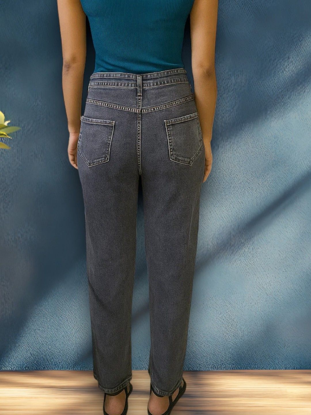 Kotty Women Regular Fit High-Rise Highly Distressed Light Fade Stretchable Jeans