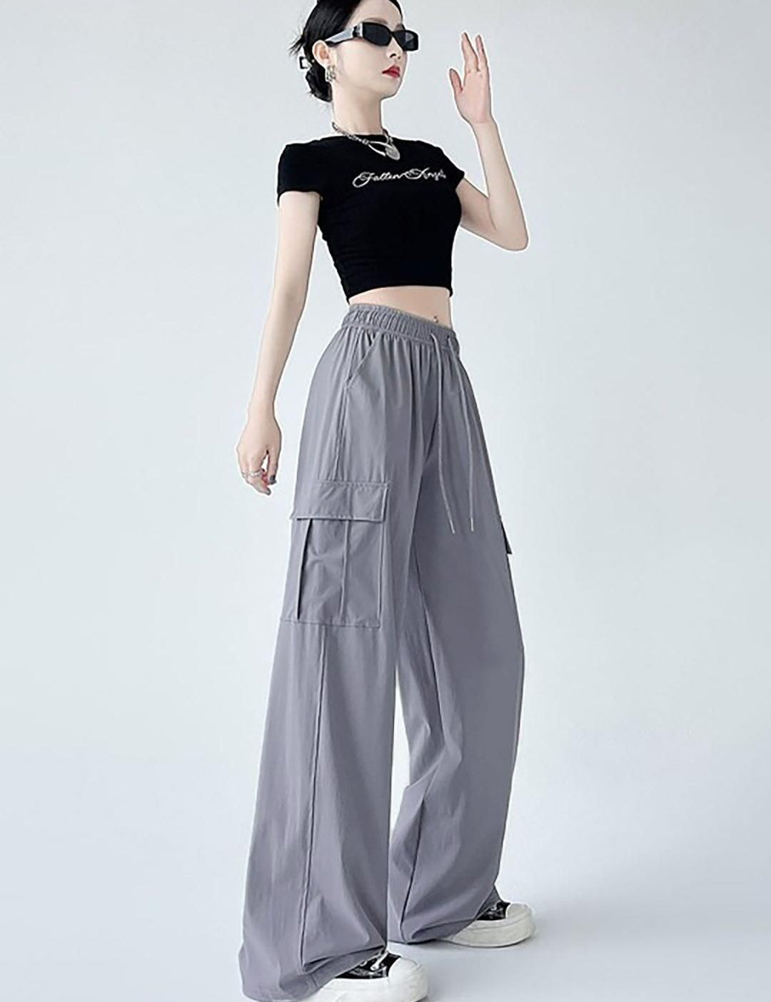 Kotty Women High-Rise Cotton Cargo Trousers