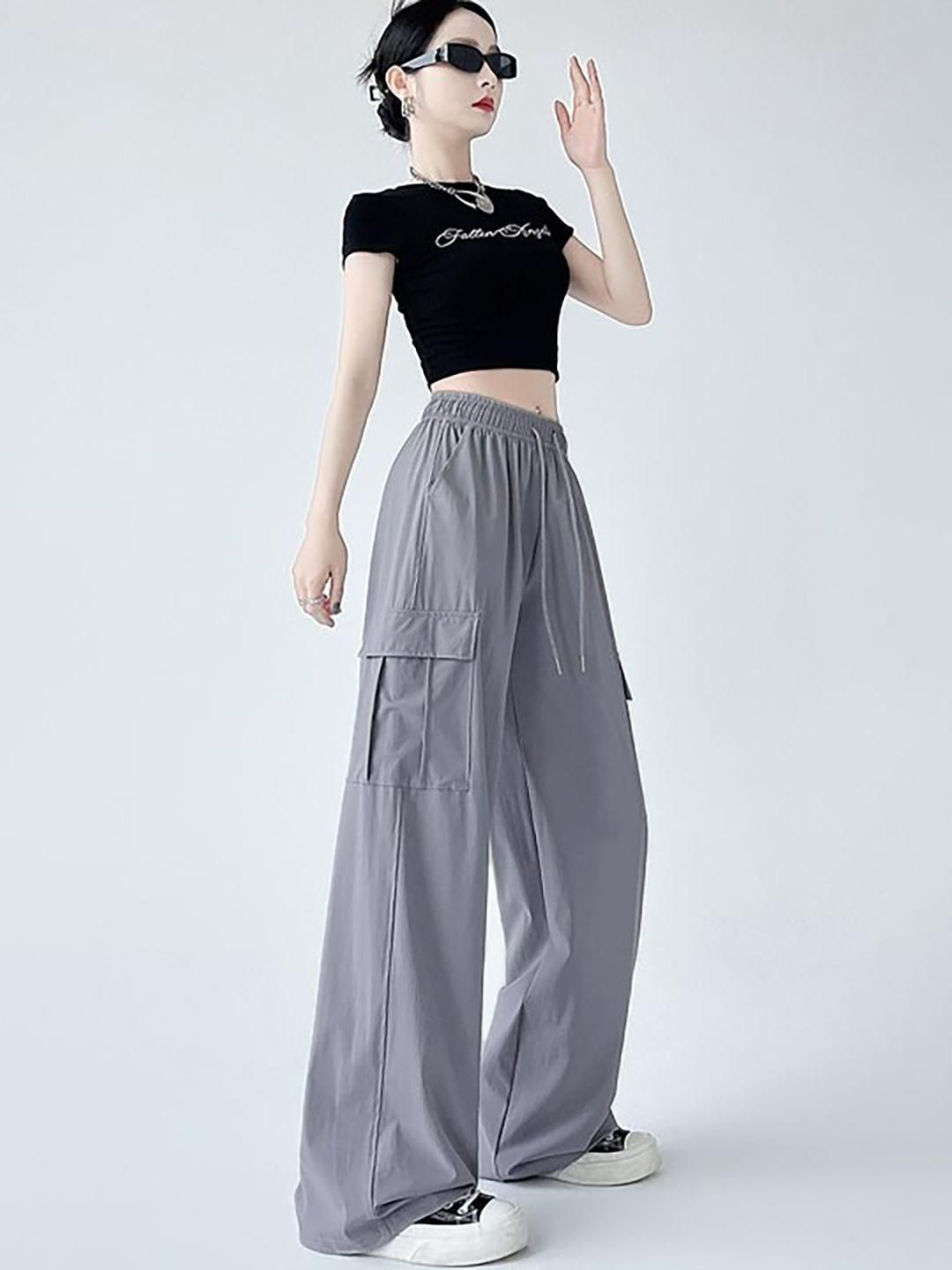 Kotty Women High-Rise Cotton Cargo Trousers