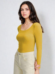 Kotty Women Scoop Neck Long Sleeves Fitted Top