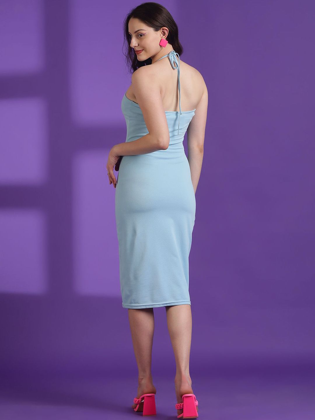 Kotty Women Solid Halter Neck Sheath Midi Dress