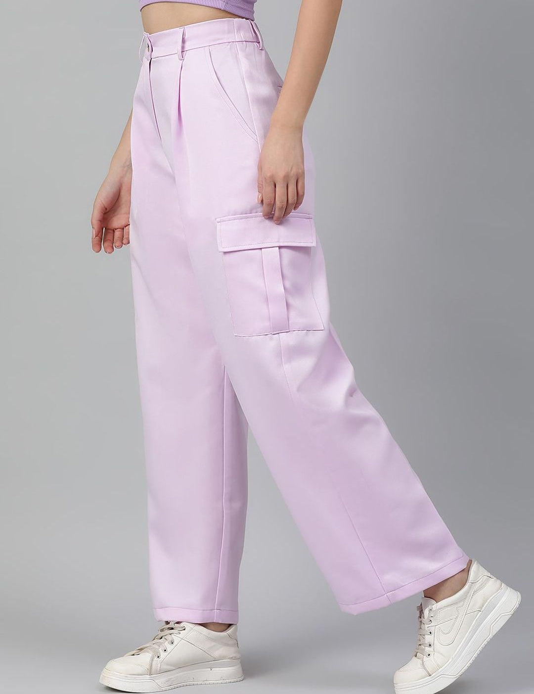 Kotty Women Relaxed Straight Leg Straight Fit High-Rise Easy Wash Cargos Trousers