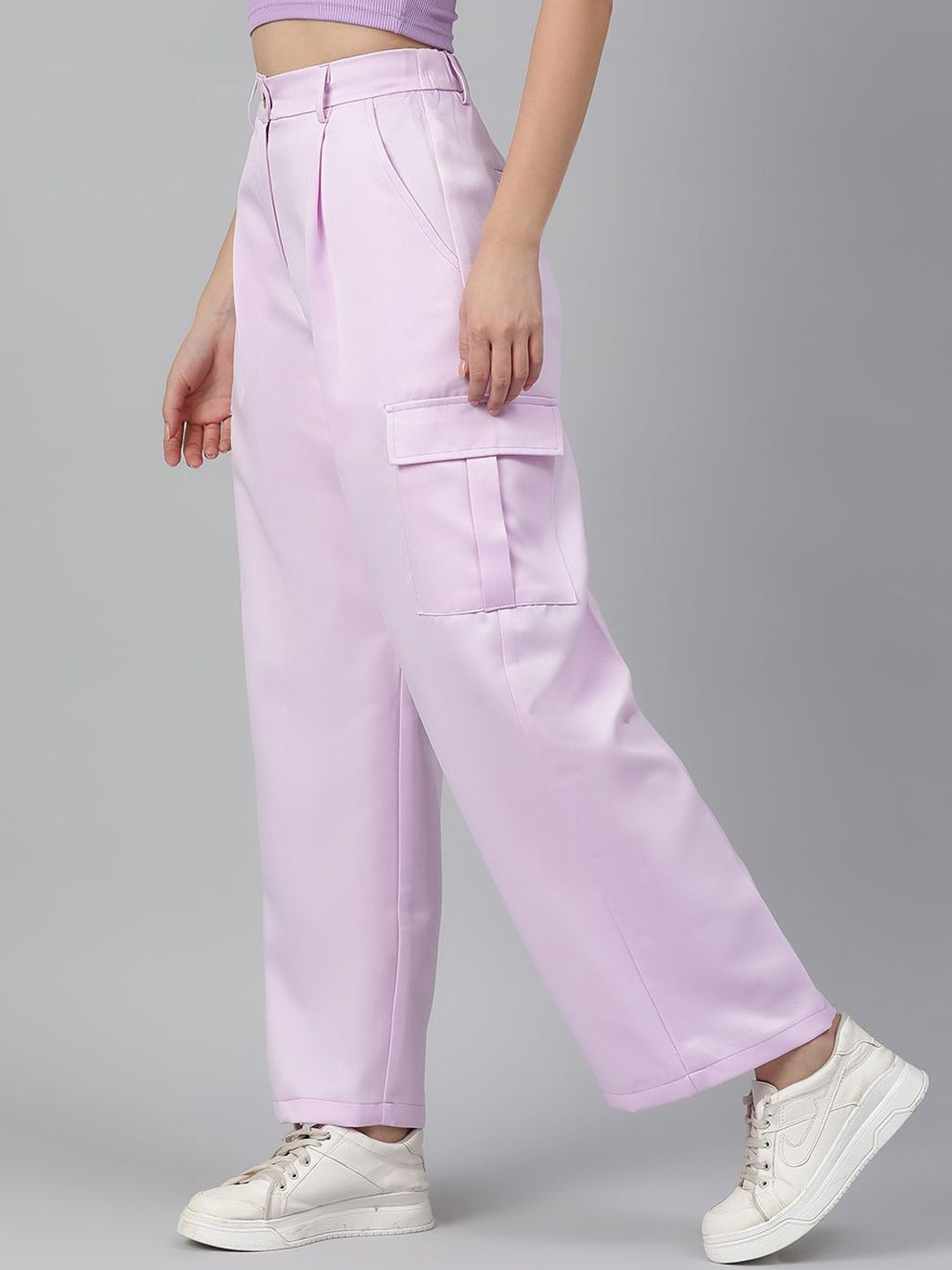 Kotty Women Relaxed Straight Leg Straight Fit High-Rise Easy Wash Cargos Trousers