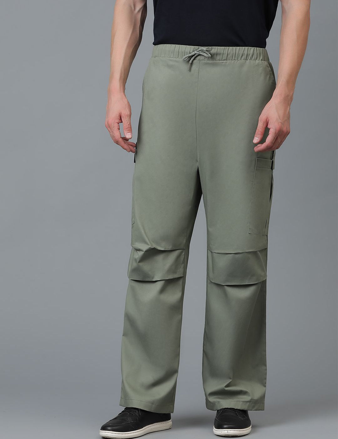 Kotty Men Relaxed Low-Rise Easy Wash Trousers