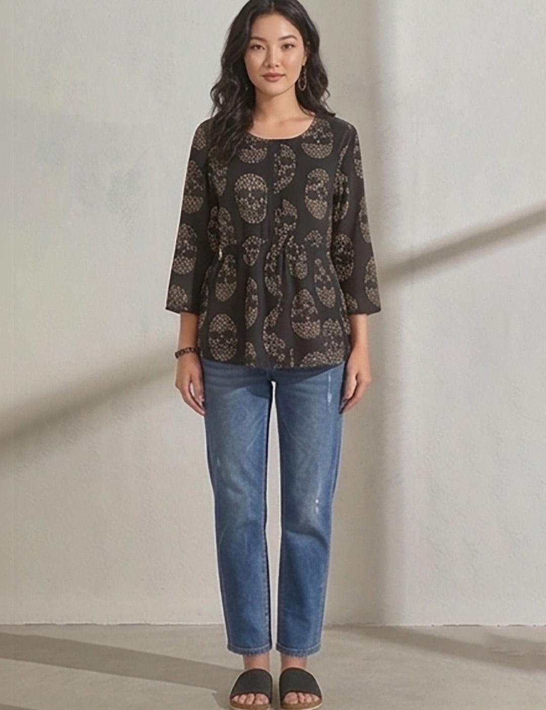 Kotty Top Multi Women's Round Three-Quarter-Sleeve Fashion Top