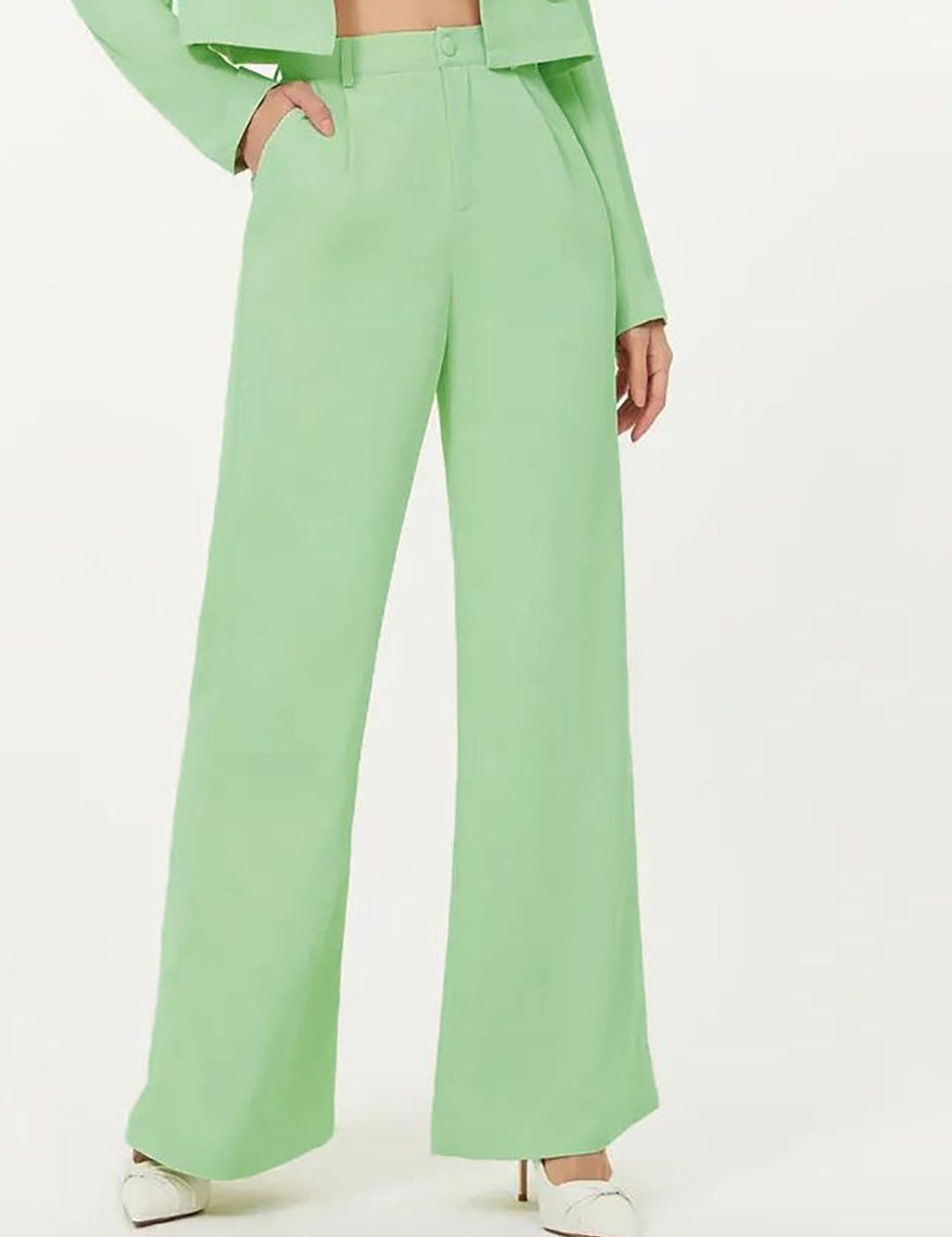 Kotty Women Relaxed Straight Leg Relaxed Fit High-Rise Pleated Parallel Trousers