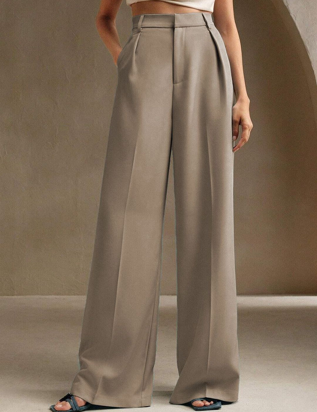 Kotty Women Relaxed Fit High-Rise Trousers