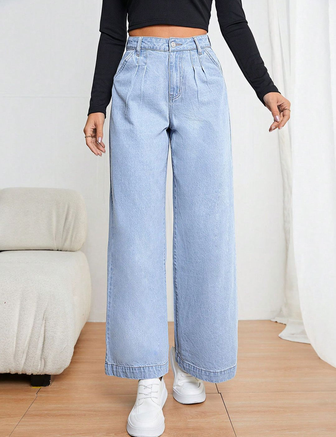 Kotty Women Flared High-Rise Stretchable Jeans