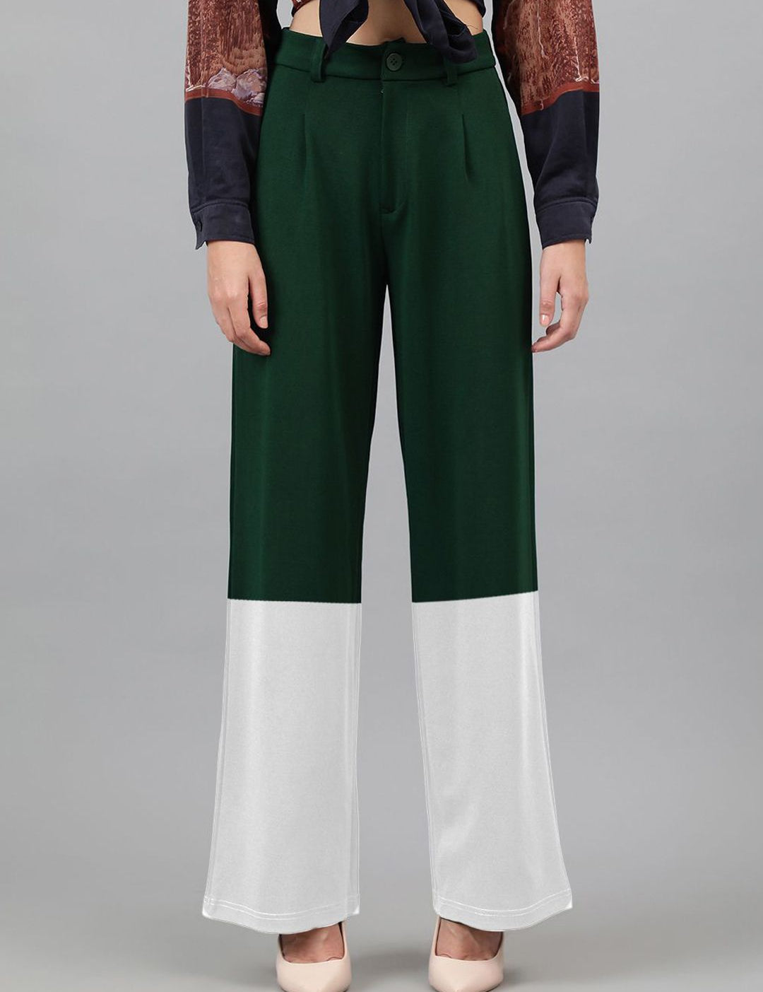 Kotty Women Colourblocked Relaxed Straight Fit High-Rise Easy Wash Pleated Trousers