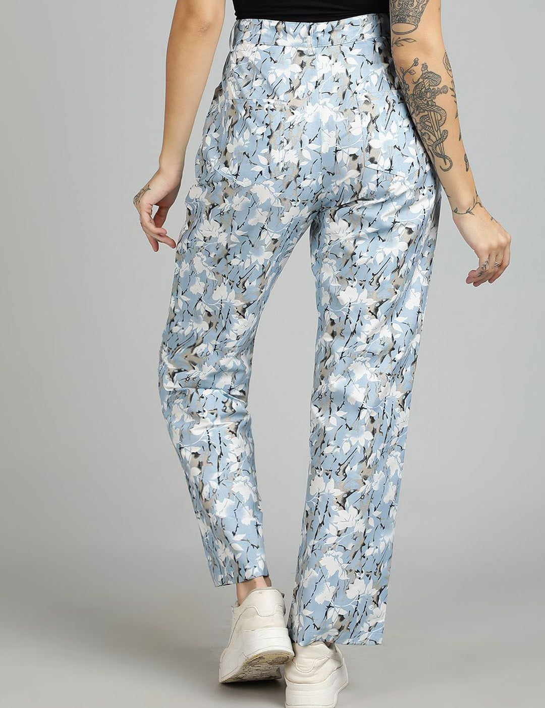 Kotty Women Floral Printed Straight Fit High-Rise Trousers