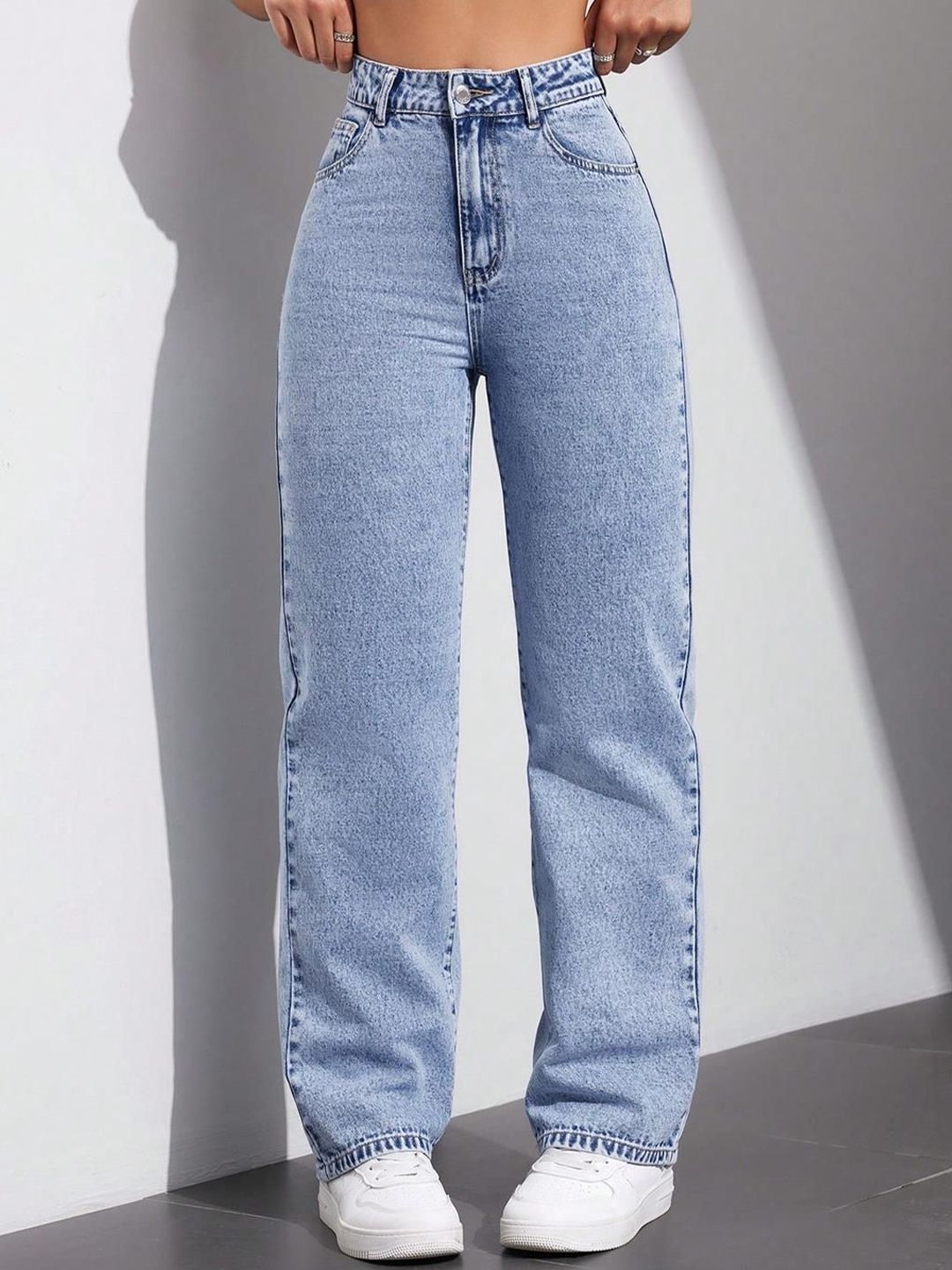 Kotty Women Straight Fit High-Rise Stretchable Jeans