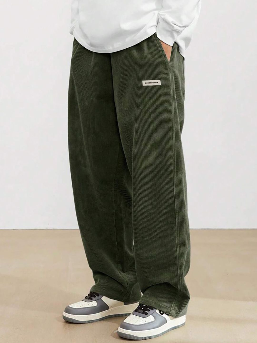 Kotty Men Loose Fit High-Rise Regular Trousers