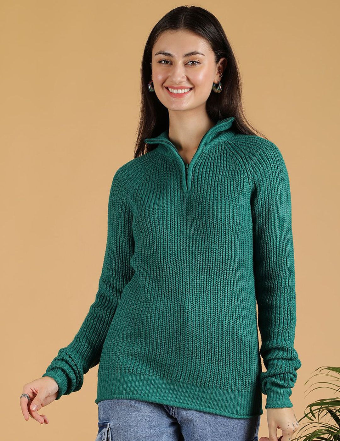 Kotty Women Mock Collar Pullover