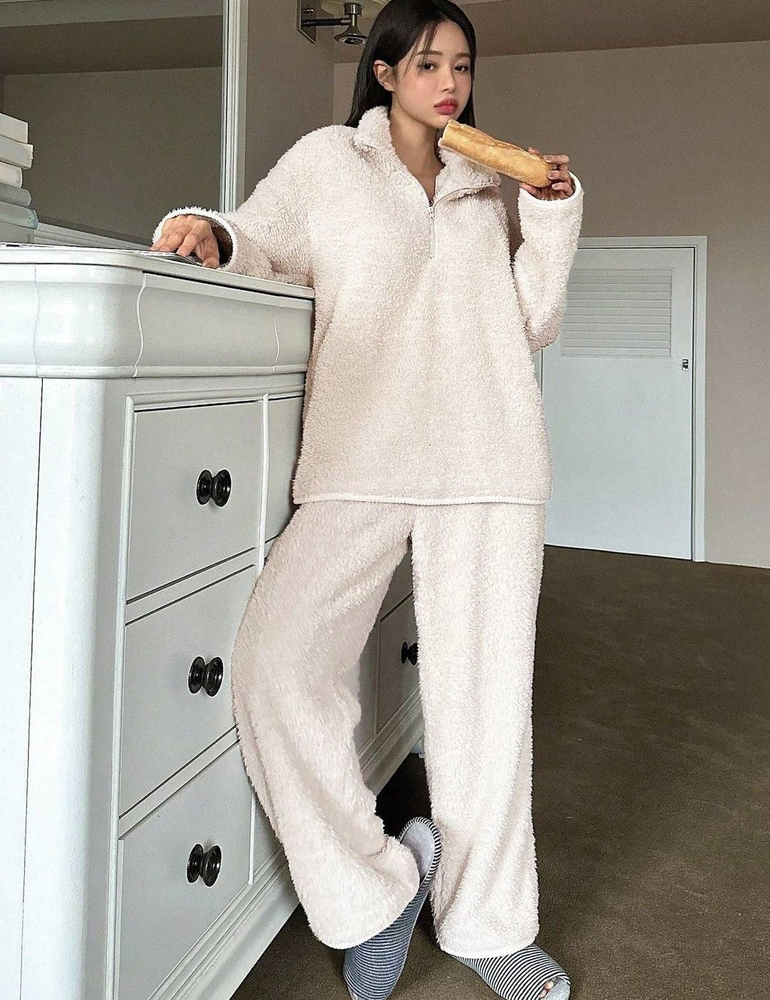 Kotty Women High Neck Solid Night Suit