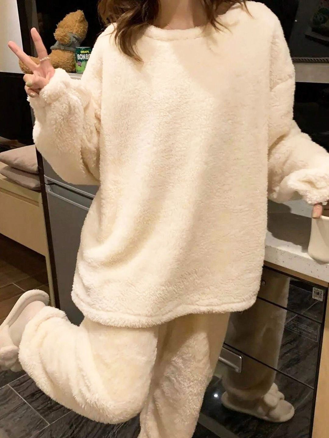 Kotty Women Round Neck Faux Fur Night suits