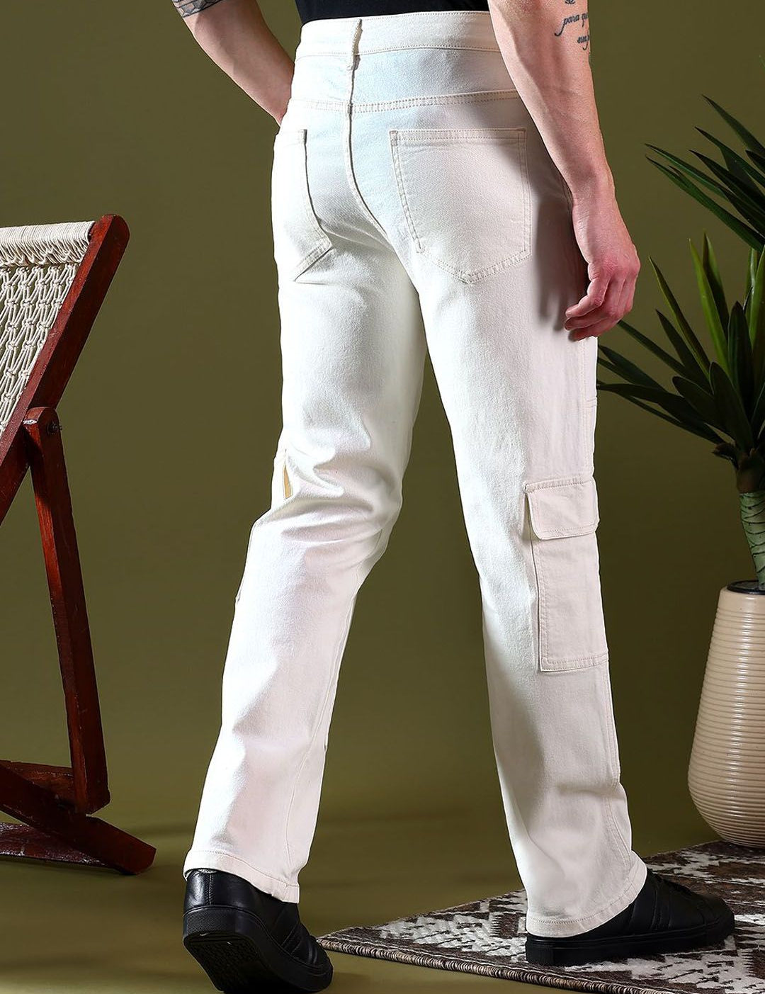 Kotty Men Jean Low-Rise Light Fade Stretchable Jeans