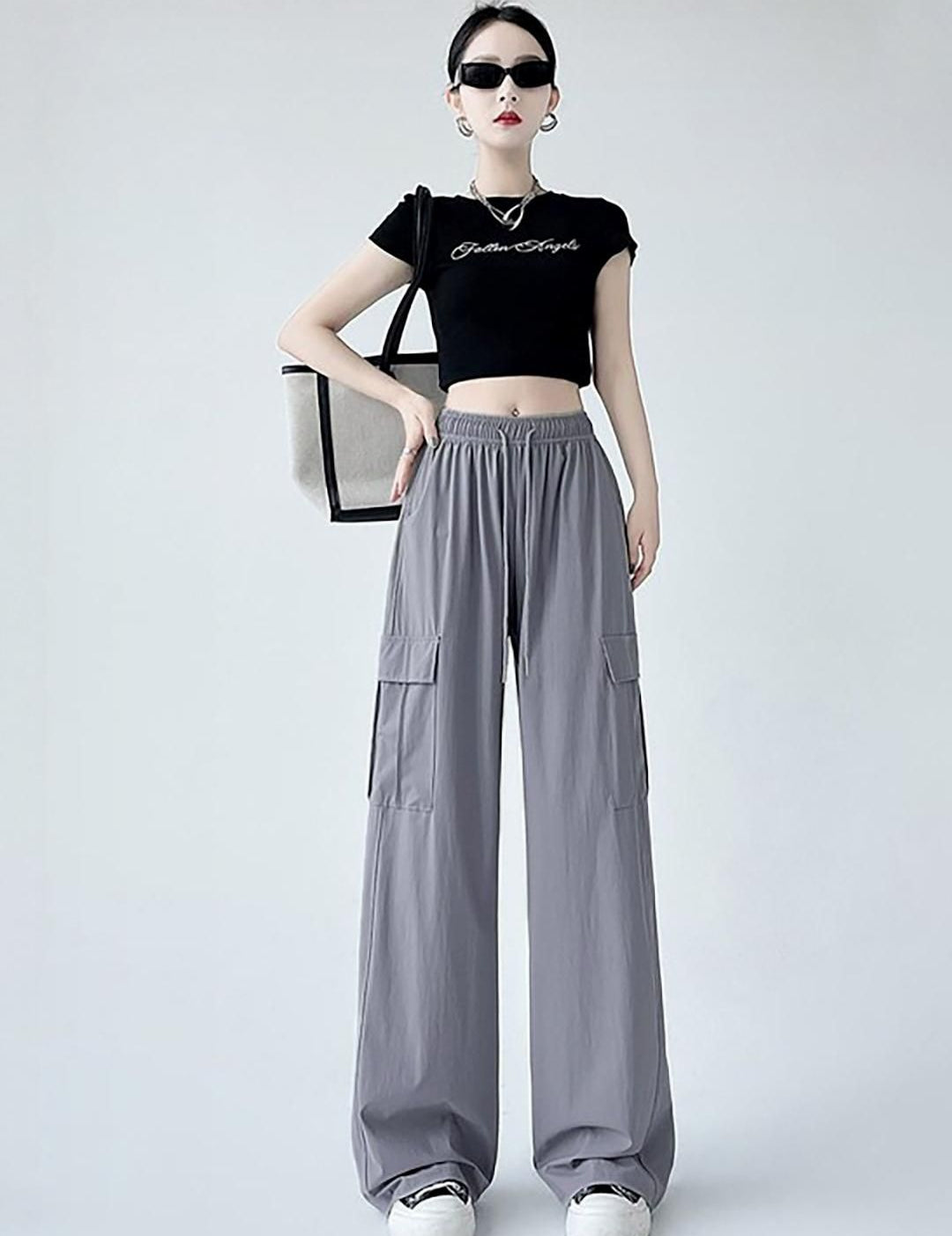 Kotty Women High-Rise Cotton Cargo Trousers