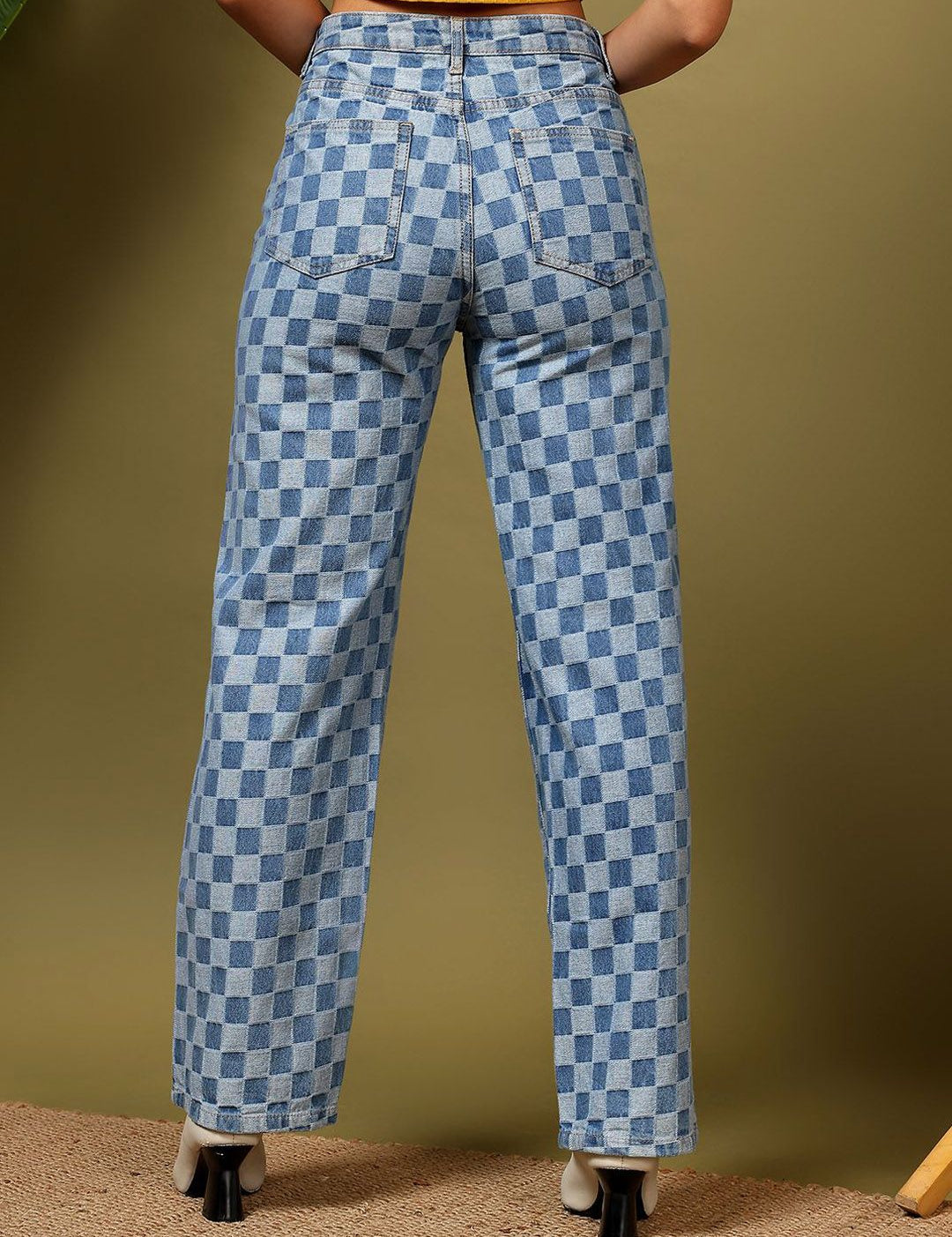 Kotty Women Straight Fit High-Rise Stretchable Jeans