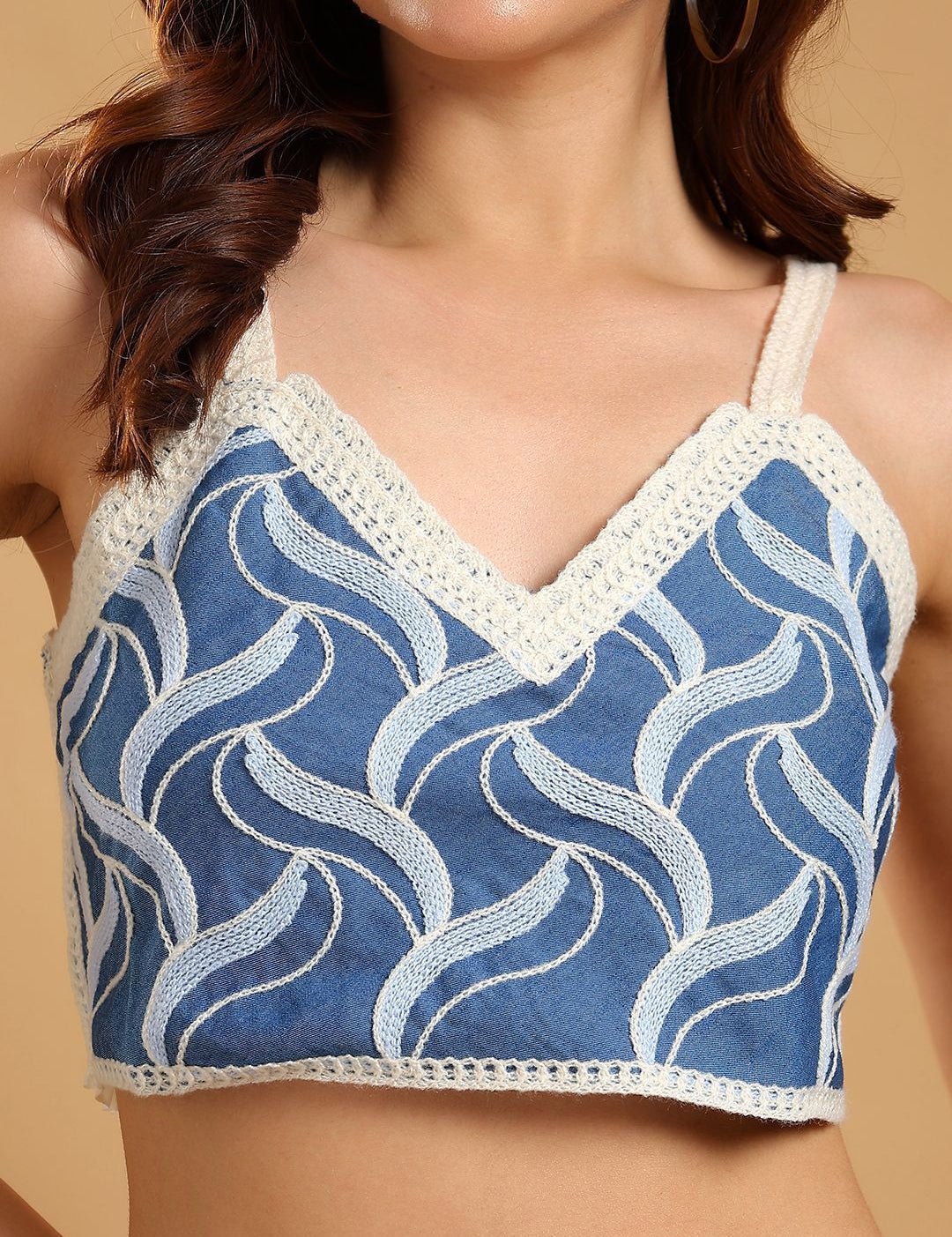 Kotty Women Embellished V-Neck Cotton Crop Top