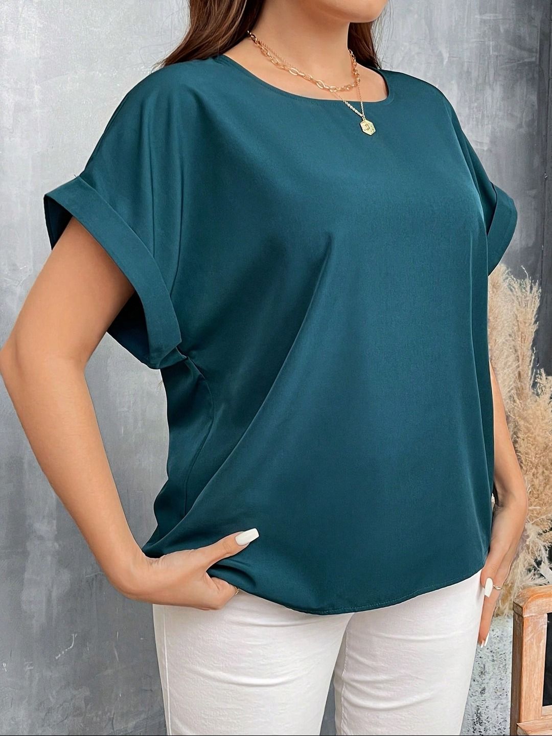 KOTTY  Women Solid Extended Sleeves Top