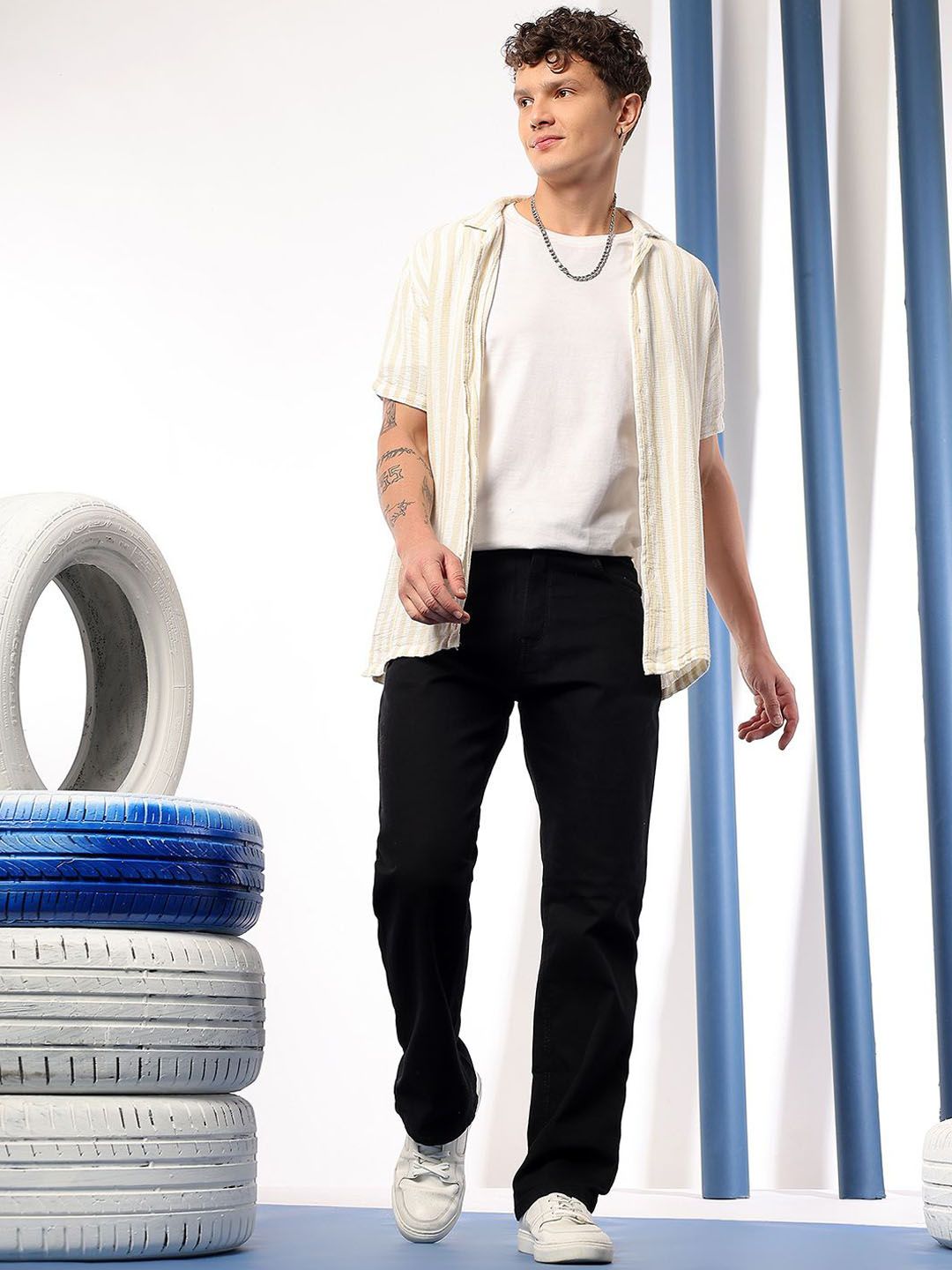 Kotty Men Comfort Fit Mid-Rise Stretchable Jeans