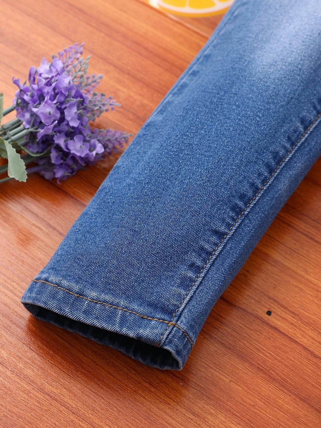 Kotty Girls Blue Jean Regular Fit Light Fade Stretchable Jeans