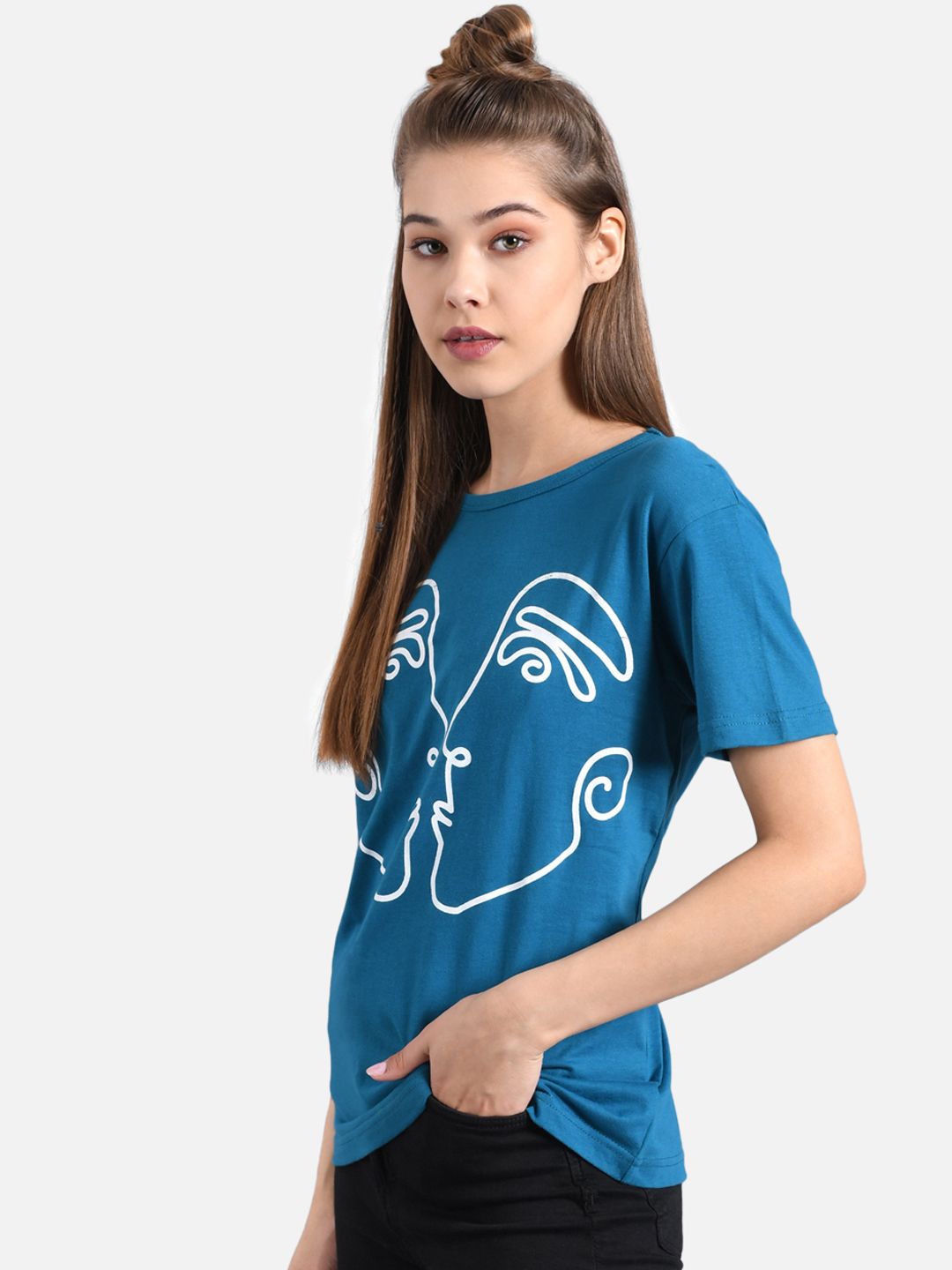 Kotty Women Blue & White Printed Round Neck T-shirt