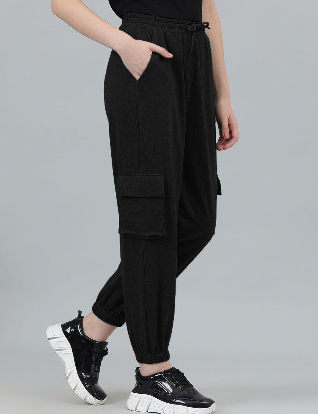 Kotty Women Black Relaxed Fit Mid-Rise Cotton Joggers