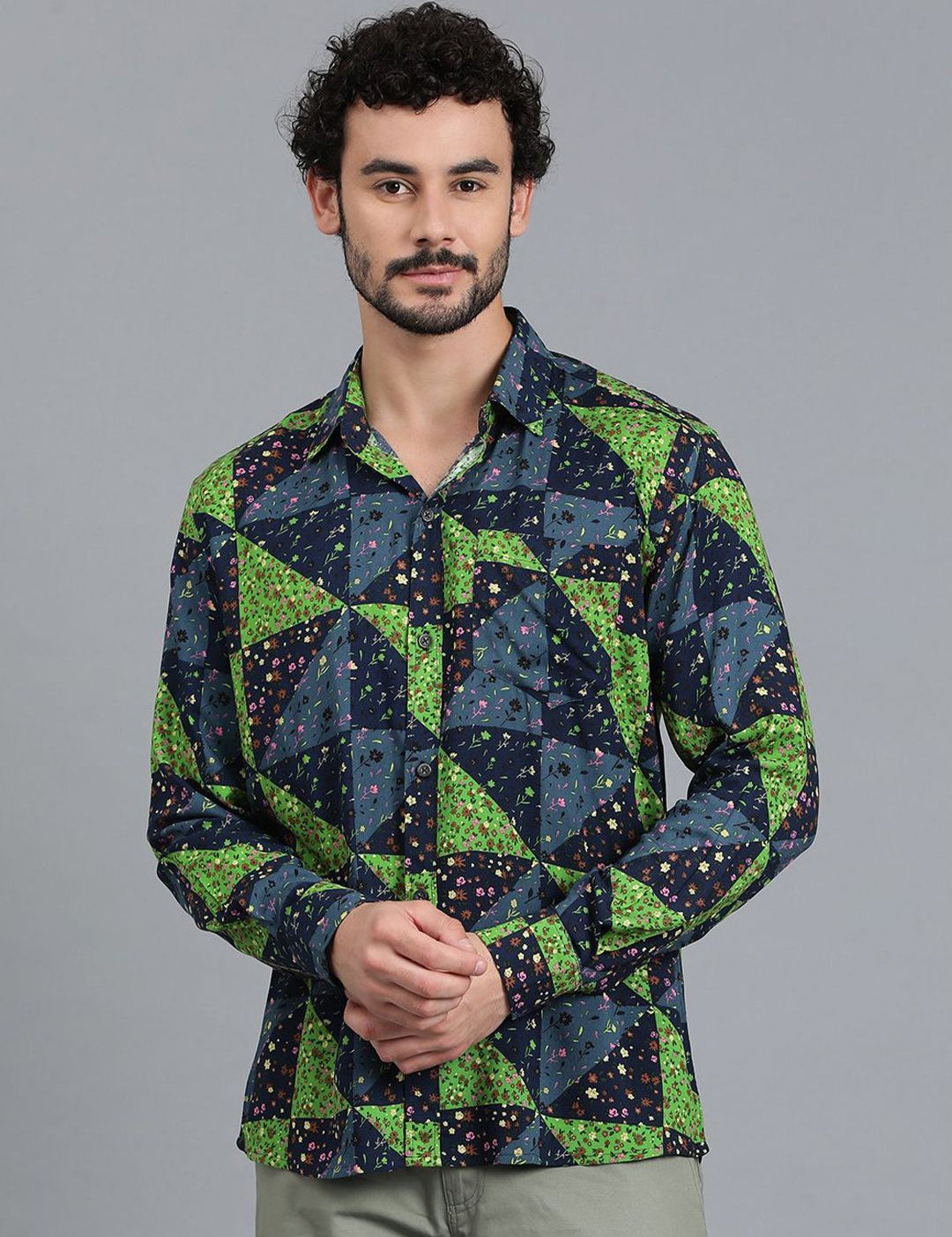 Kotty New Relaxed Fit Floral Printed Cutaway Collar Casual Shirt