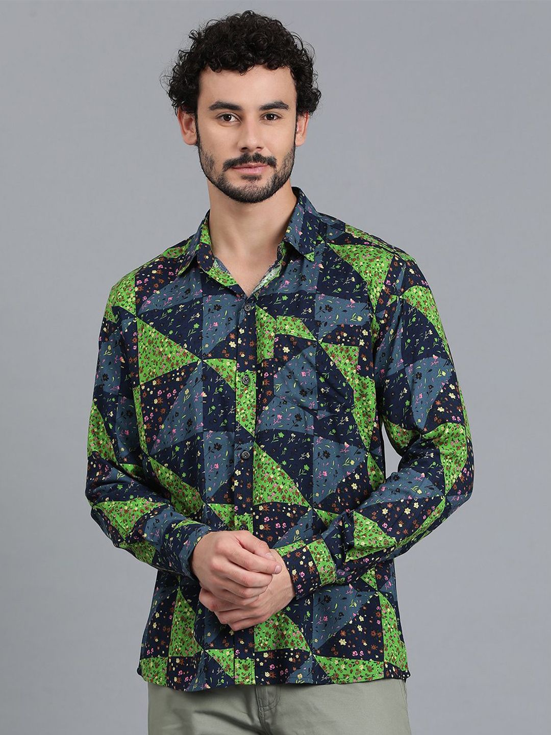Kotty New Relaxed Fit Floral Printed Cutaway Collar Casual Shirt