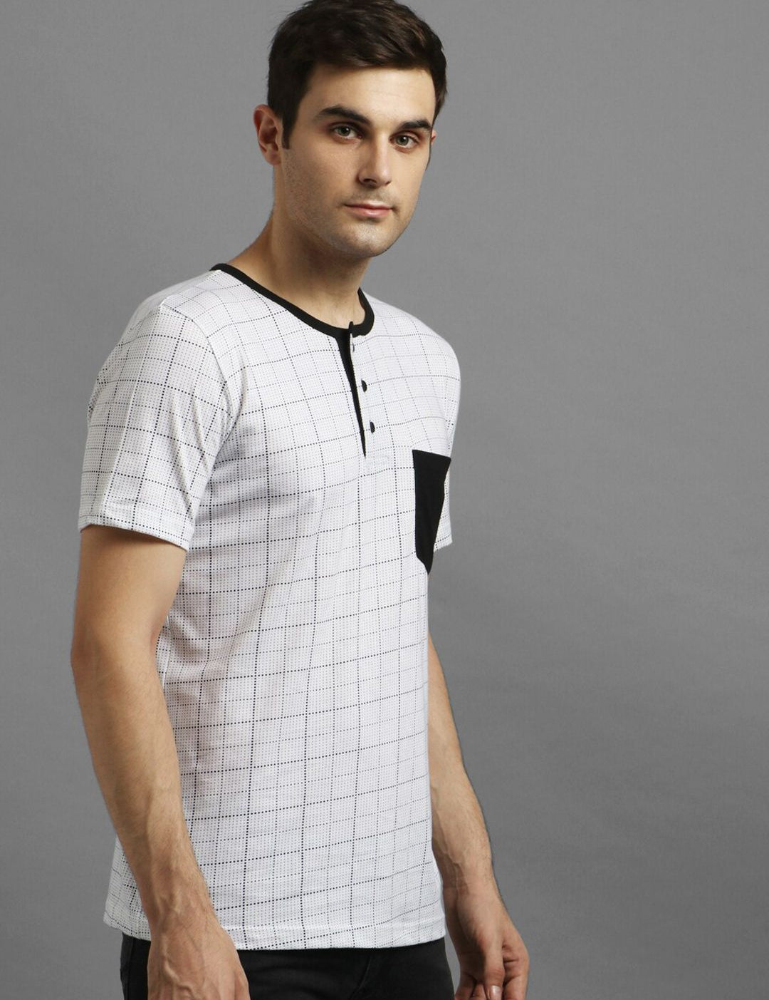 Kotty Men White Checked Henley Neck T-shirt