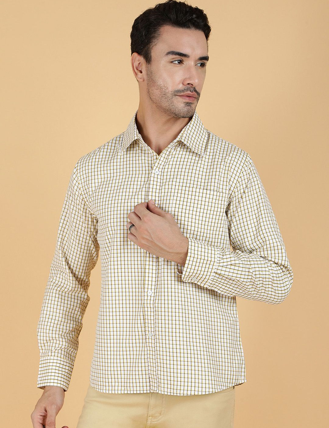Kotty Men Relaxed Spread Collar Graphic Printed Casual Shirt