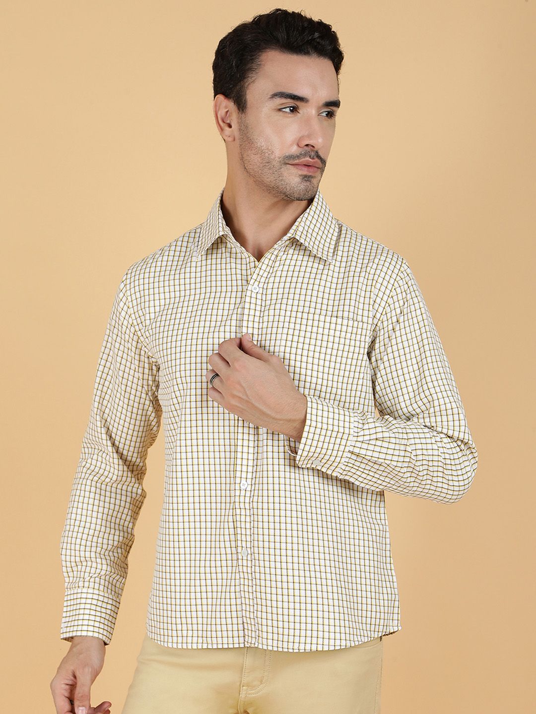 Kotty Men Relaxed Spread Collar Graphic Printed Casual Shirt