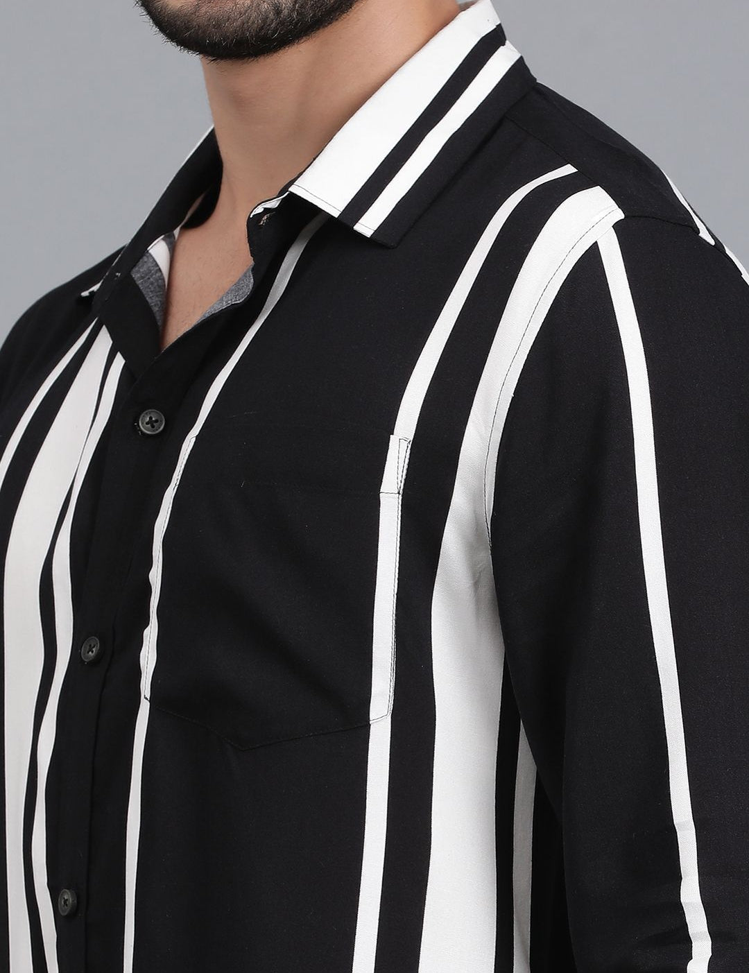 Kotty Men Vertical Striped Casual Shirt