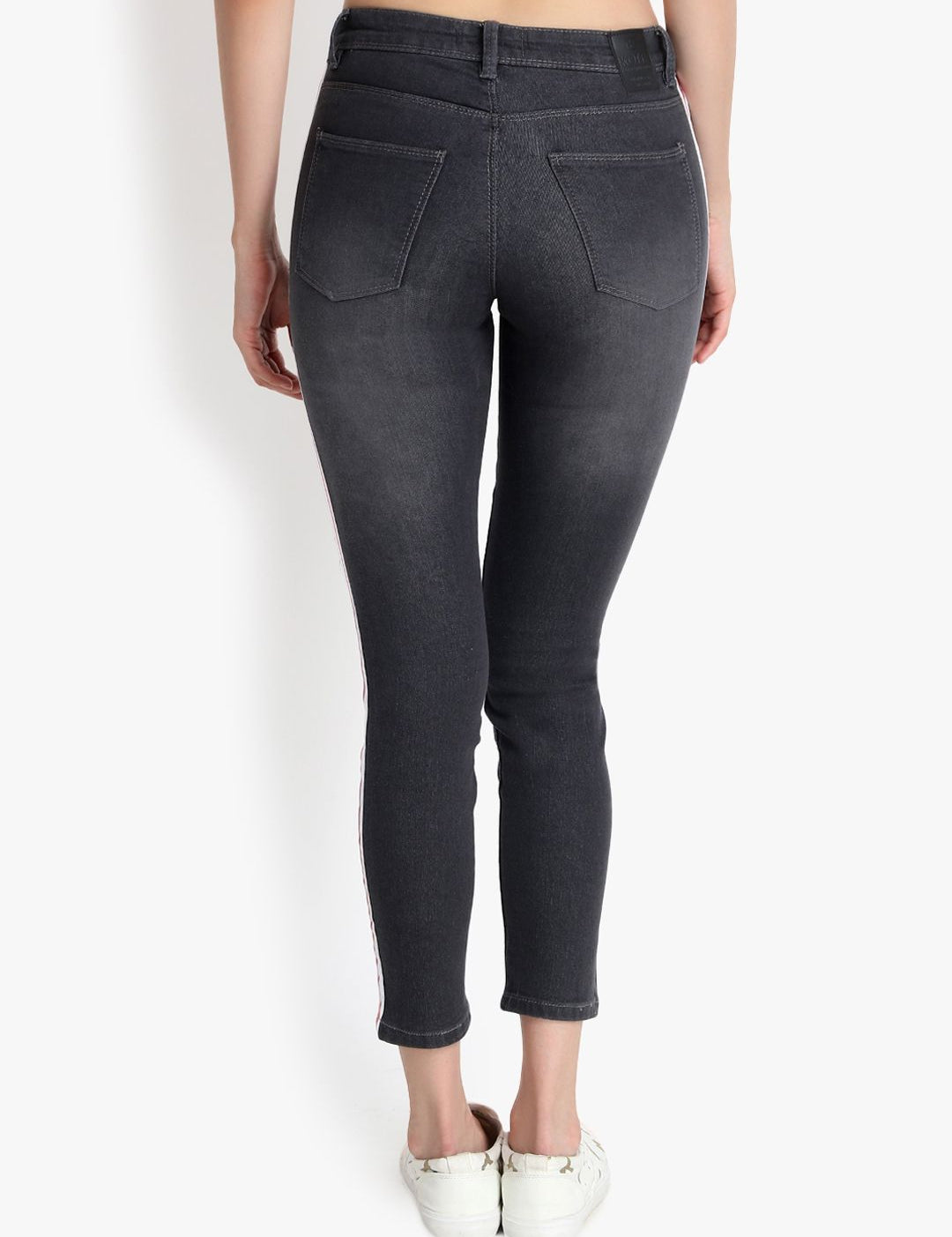 Kotty Women Black Skinny Fit High-Rise Clean Look Jeans