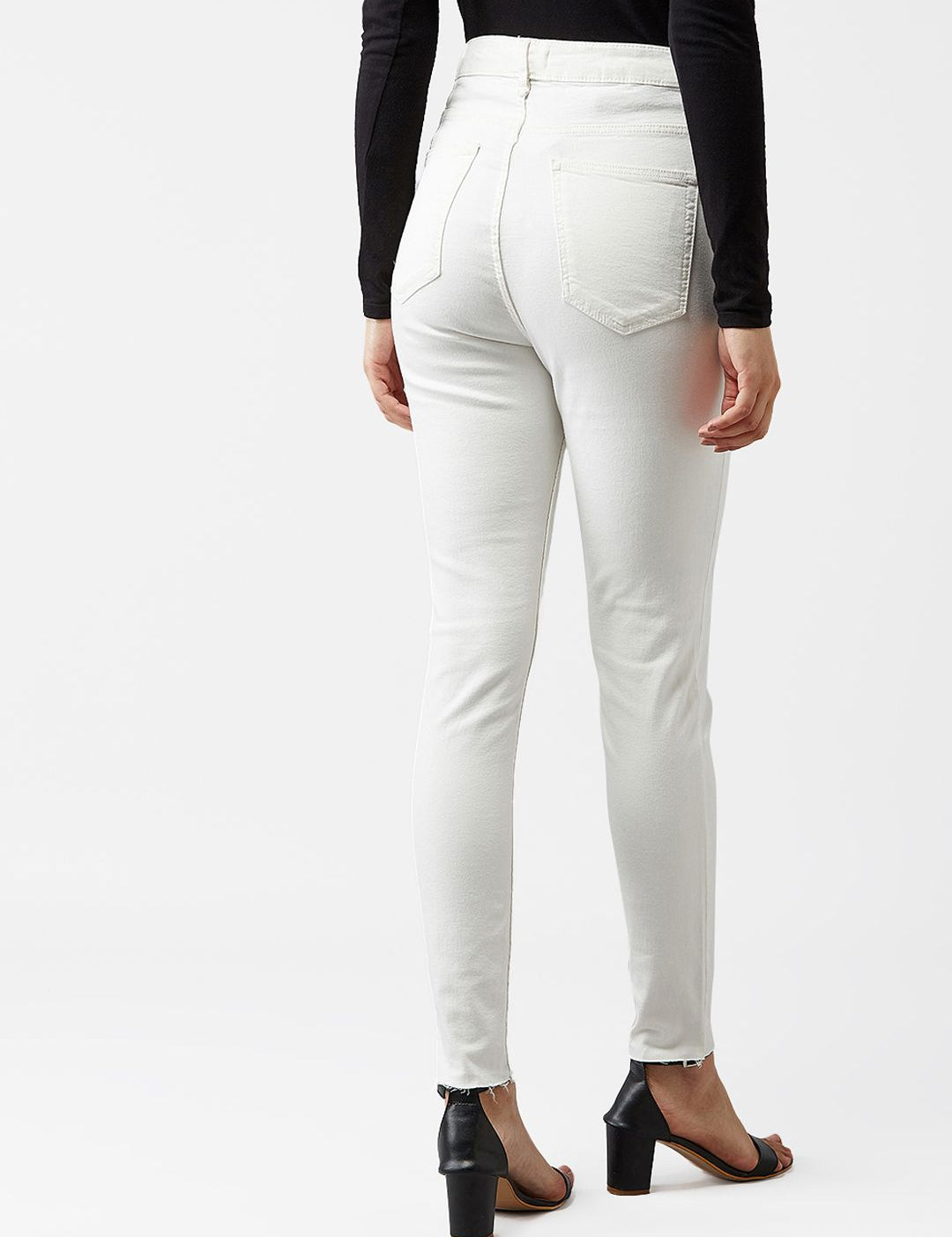 Kotty Women White Skinny Fit High-Rise Clean Look Jeans