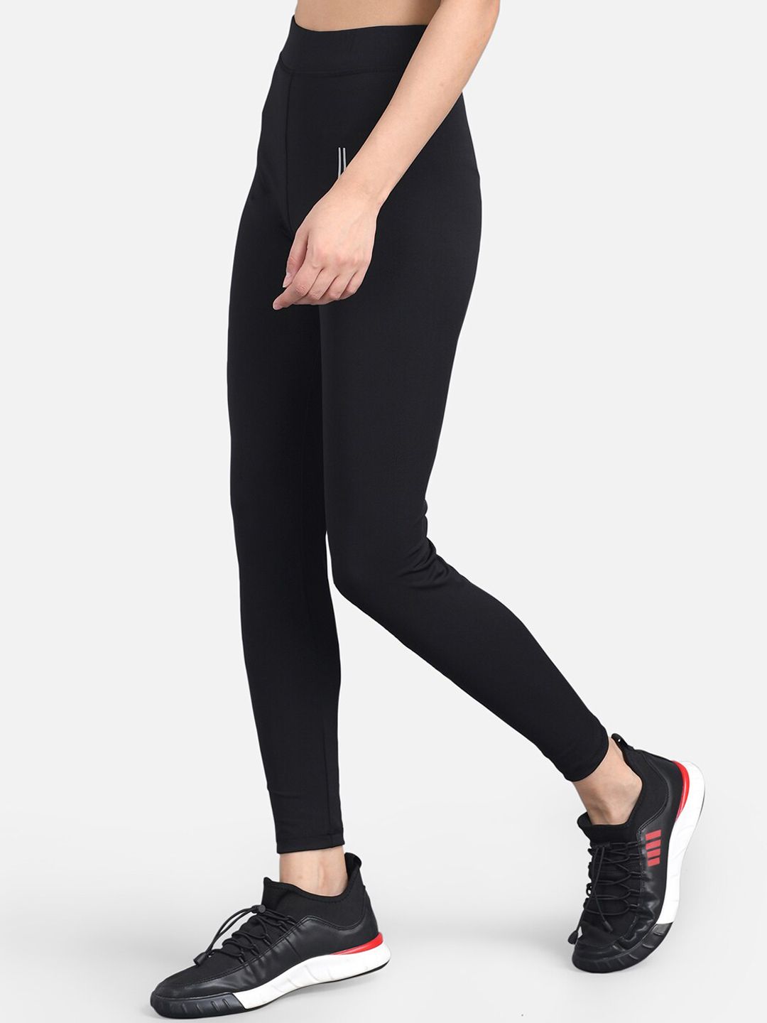 Kotty Women Black & White Printed Tights