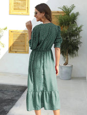 Kotty Green & White Geometric Printed Puffed Sleeves Tiered Fit & Flare Midi Dress