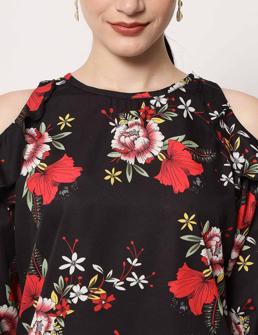 Kotty Round Neck Floral Print Cold-Shoulder Crepe Top