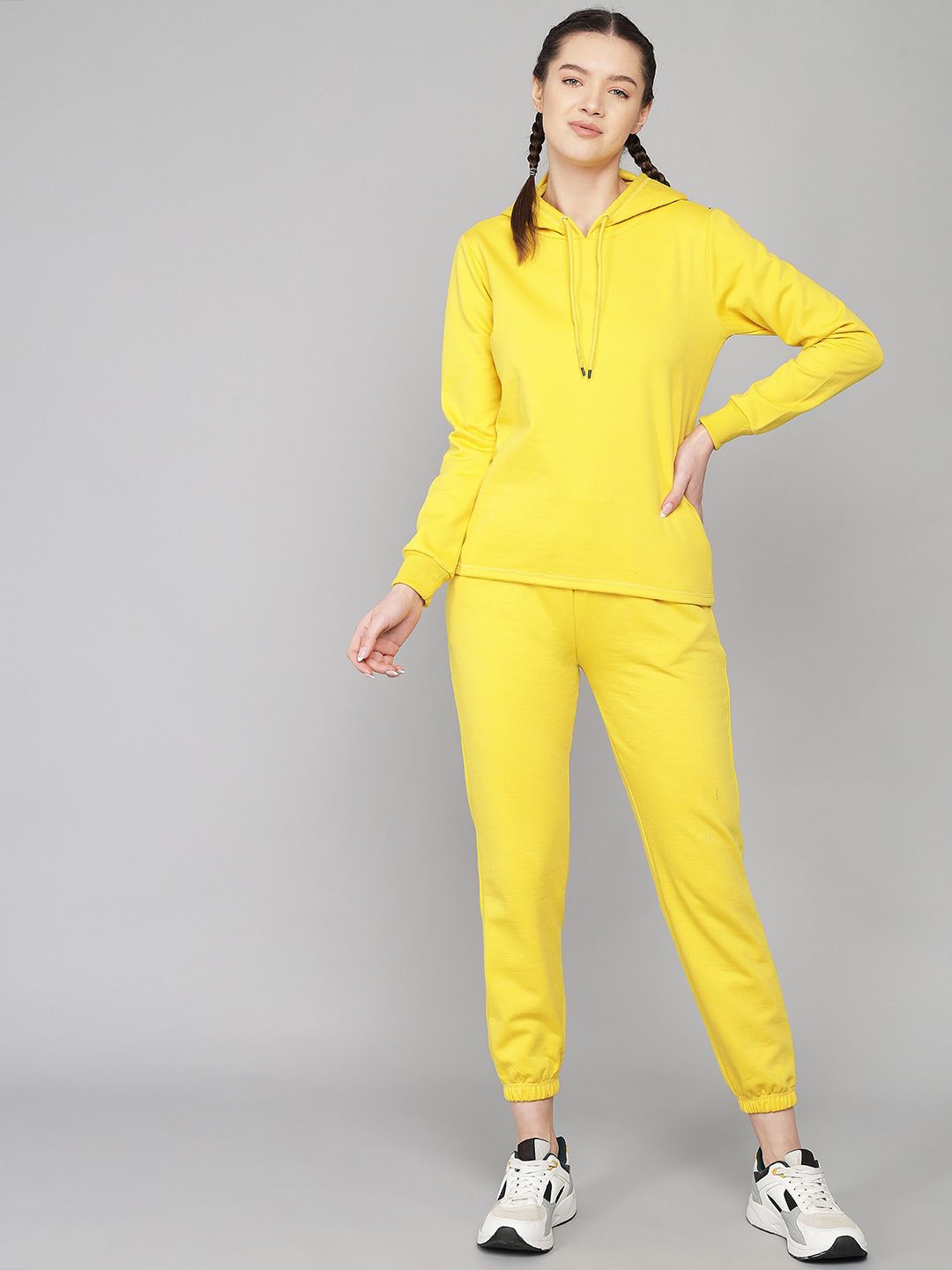 Kotty Woman Yellow Hooded Sweatshirt and Sweatpant Set